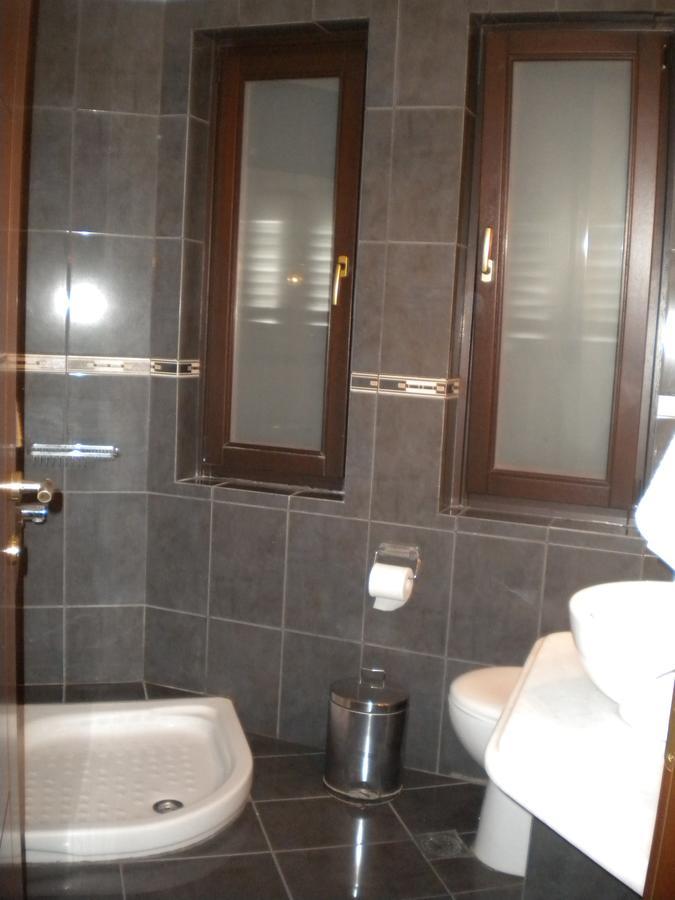 Ενοικιαζόμενα Δωμάτια "Pelion Plaza" Agios Ioannis  Экстерьер фото